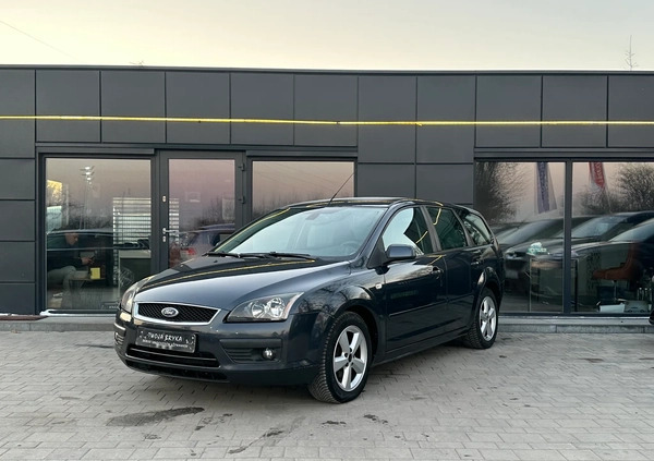 Ford Focus cena 9900 przebieg: 255000, rok produkcji 2007 z Gniezno małe 301